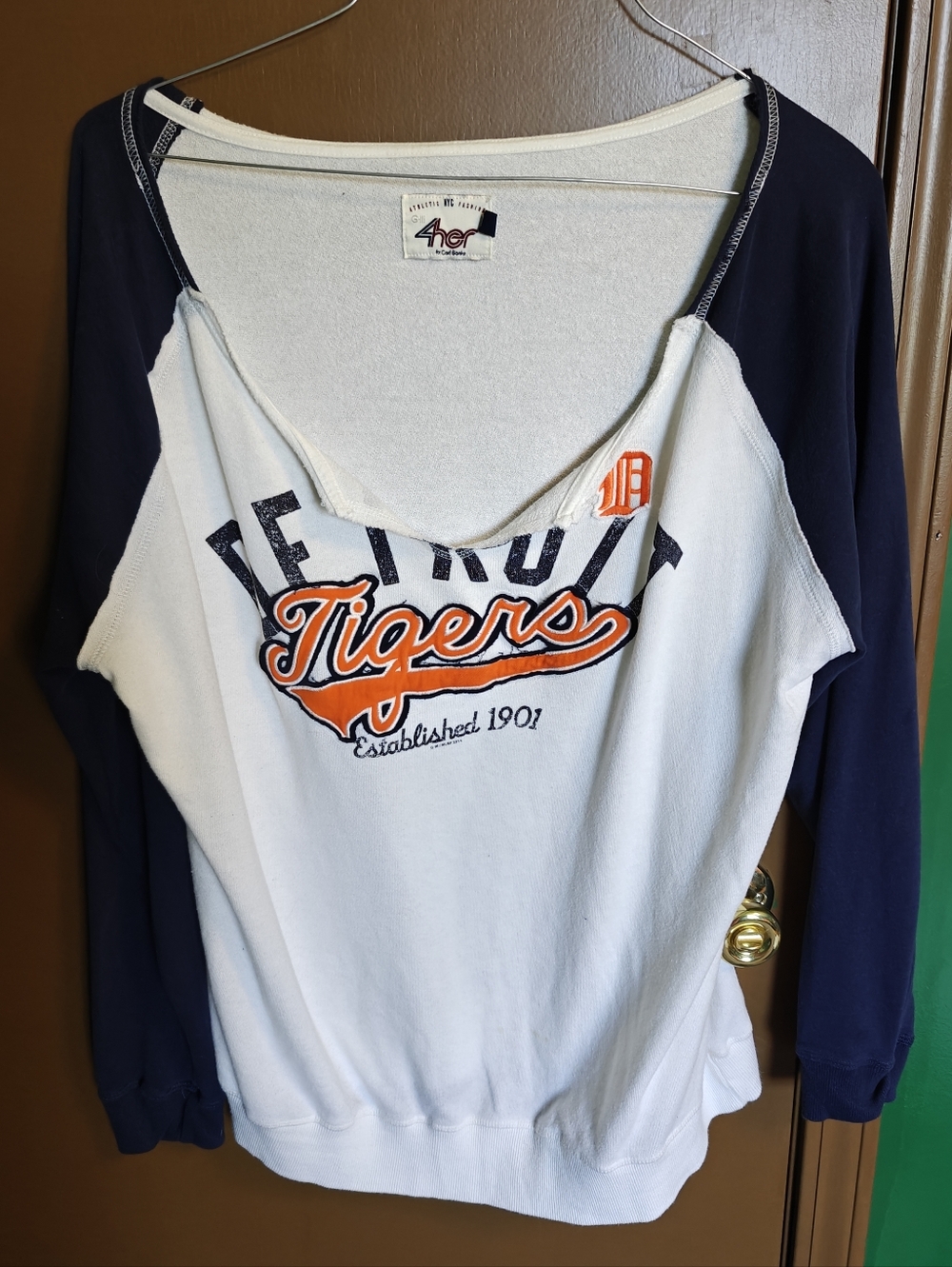 Detroit Tigers Women's Raglan Pullover from G-III 4her by Carl Banks- XXL
